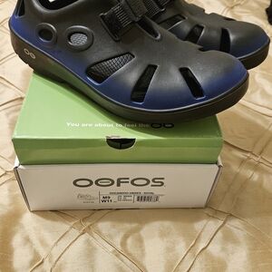 OOFOS Kids Blue Clogs